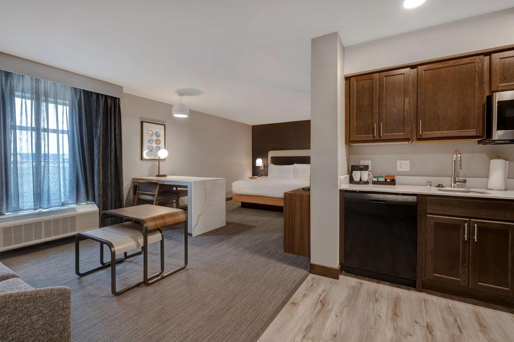 Homewood Suites By Hilton Oak Creek Milwaukee מראה חיצוני תמונה